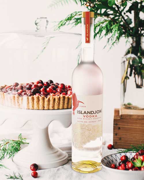 Spirits bottle negroni by Outshinery