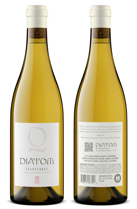 Wine bottle product shot by Outshinery