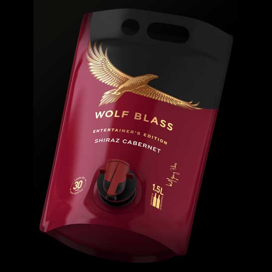 Wine pouch beauty shot by Outshinery