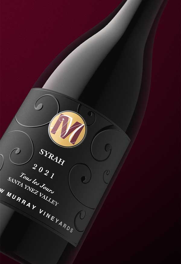 Wine bottle beauty shot by Outshinery