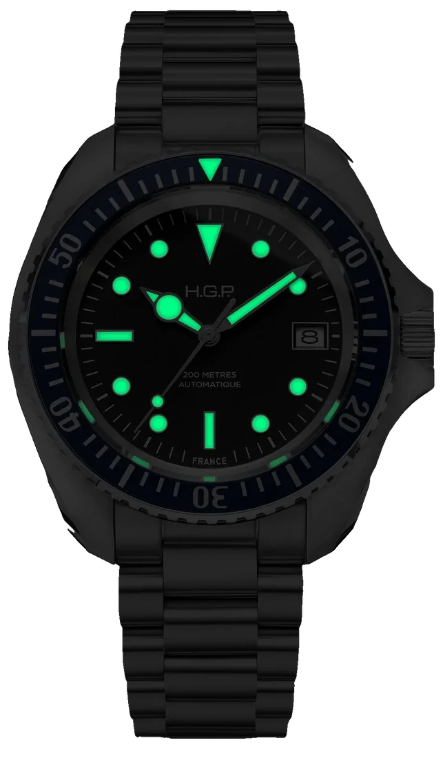 Diver 200 Automatic dans le noir, lunette bleue, bracelet acier 3 maillons
