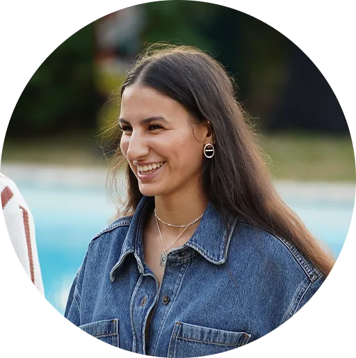 Photo de Sarah, recruteur chez Bluecoders