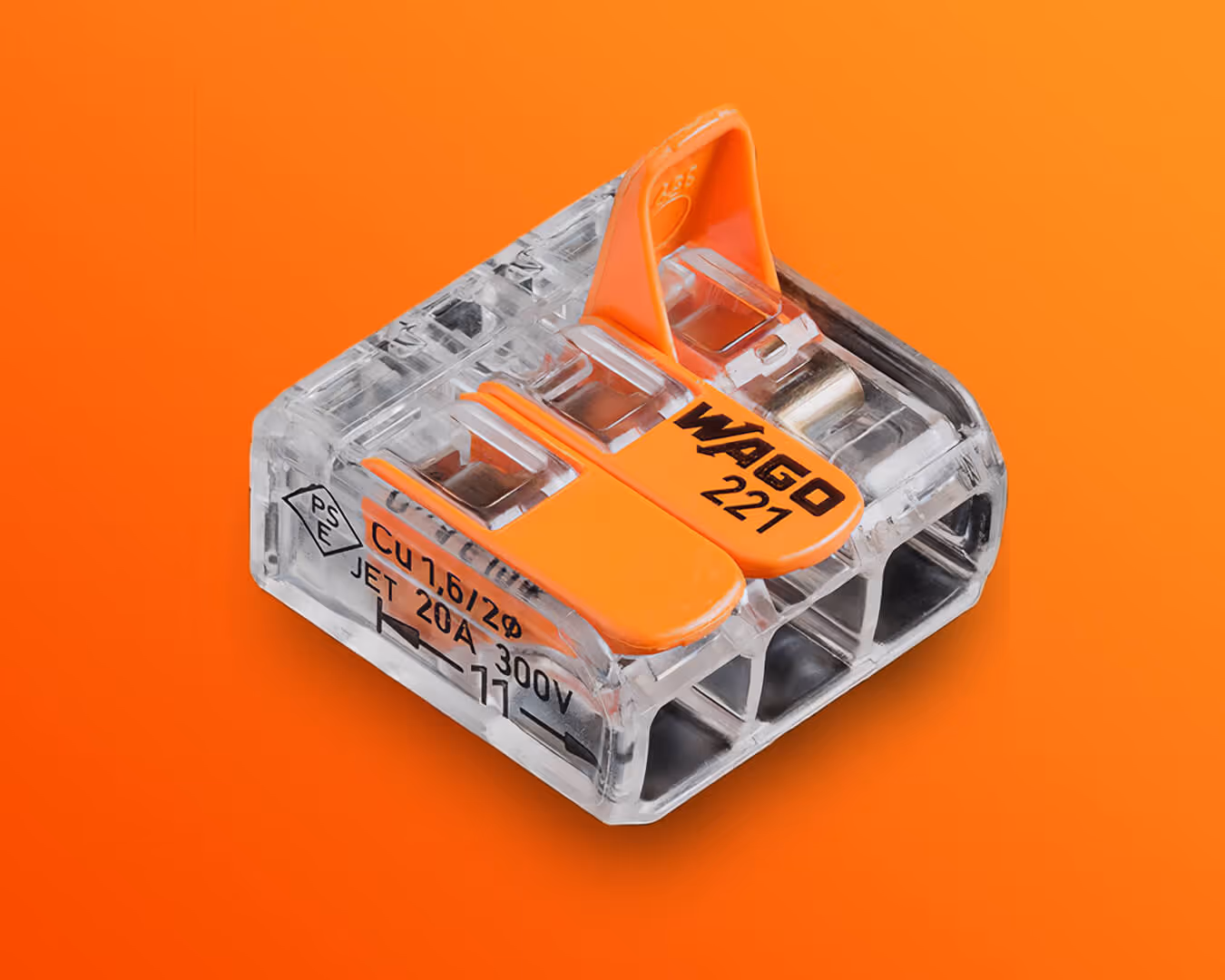 Nahaufnahme einer Hand, die WAGO-Klemmenblöcke befestigt