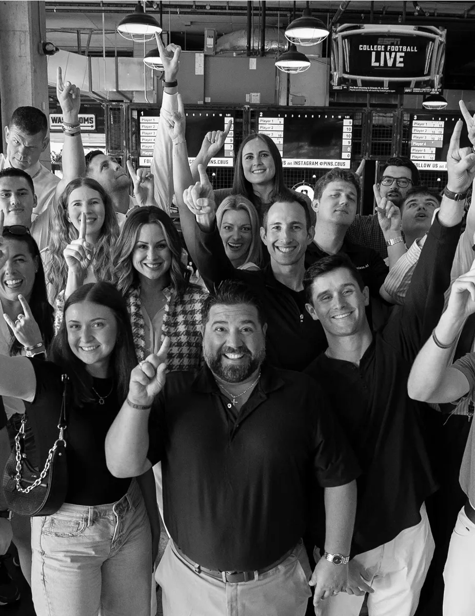 Group photo of Seamless.AI employees.