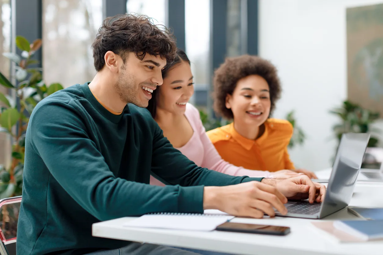 Les 5 meilleurs IUT à Paris où faire un BUT Informatique