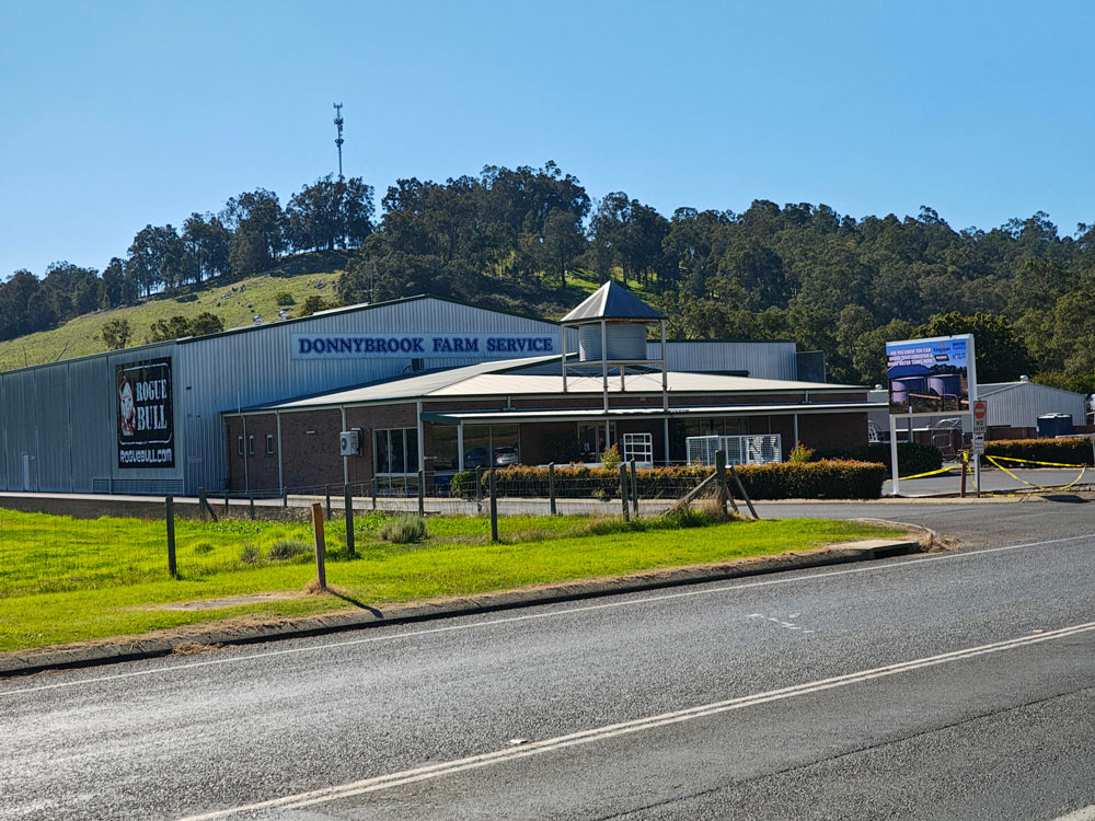 Donnybrook Farm Service LED Signage spencer signs