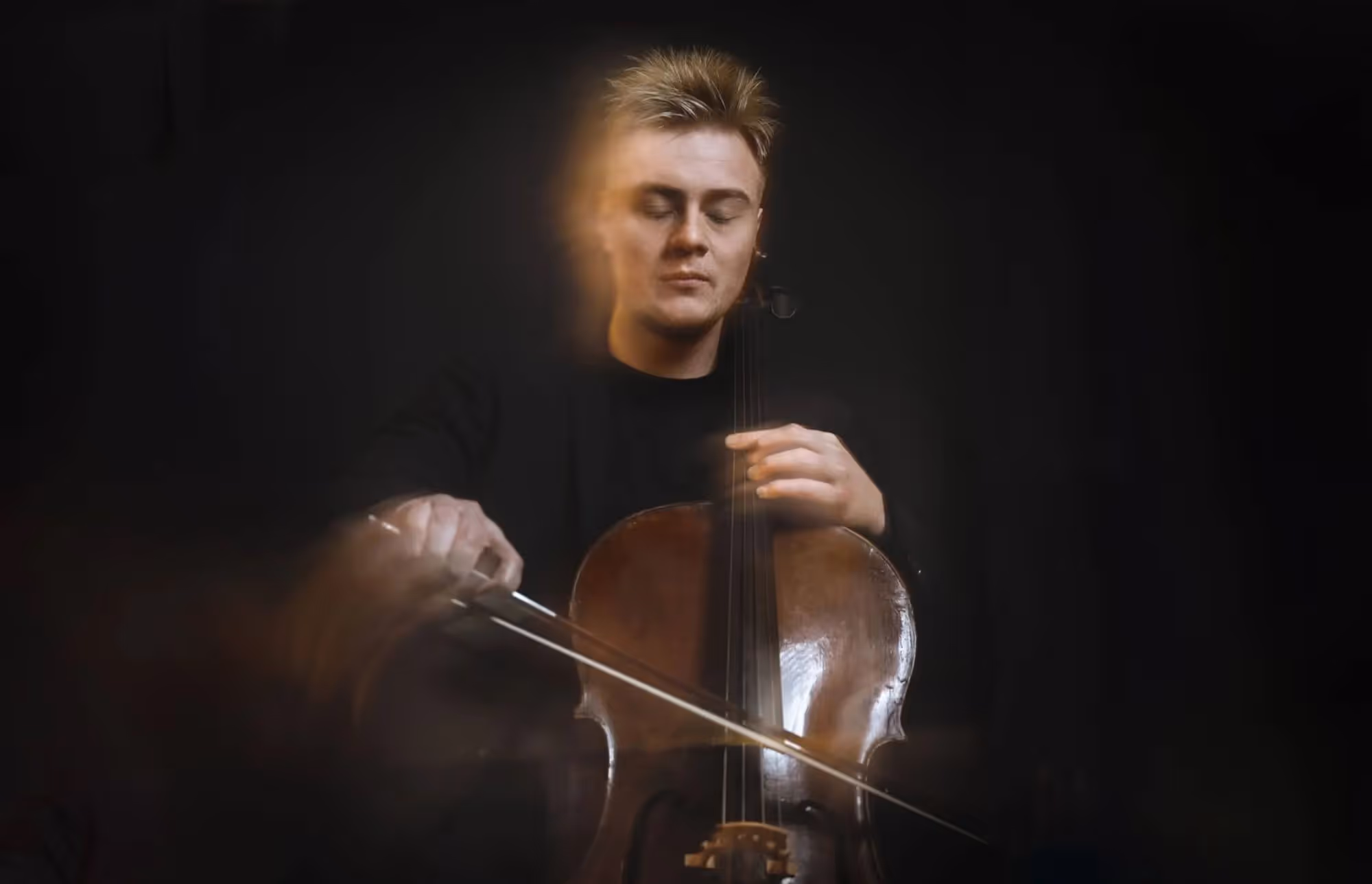 Jonathan Swensen wins joint 1st prize at Naumburg International Cello Competition in New York City