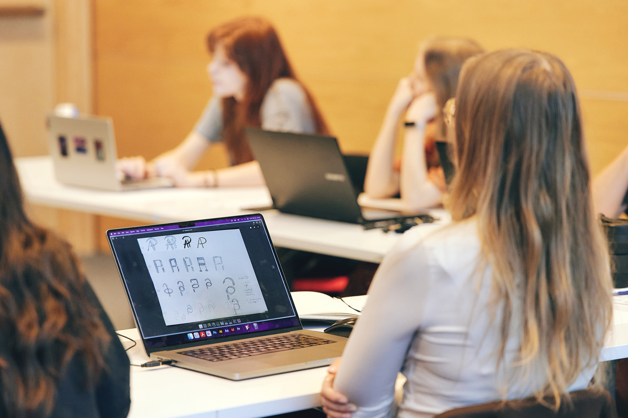 Prelekcje i wykłady o designie i marketingu na Gdynia Design Days