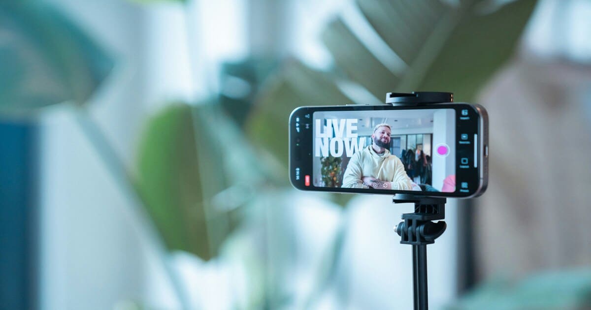 Hybrid Event Livestreaming: How to Run a Smooth Hybrid Event