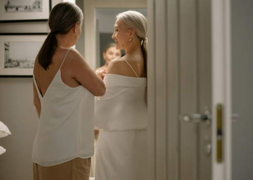 What Age Does Menopause Start? Signs, Timing, and How to Prepare