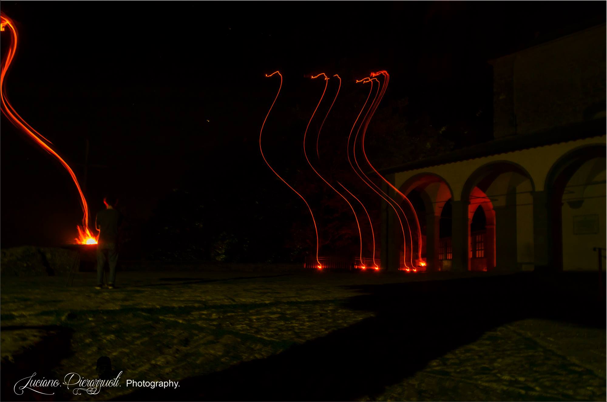 Un'immagine dell'evento Frate Foco. La Verna a lume di candela