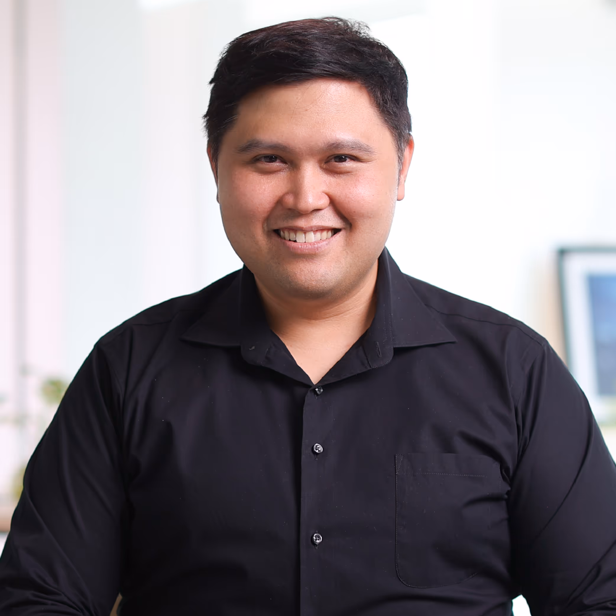 สุรนาม พานิชการ