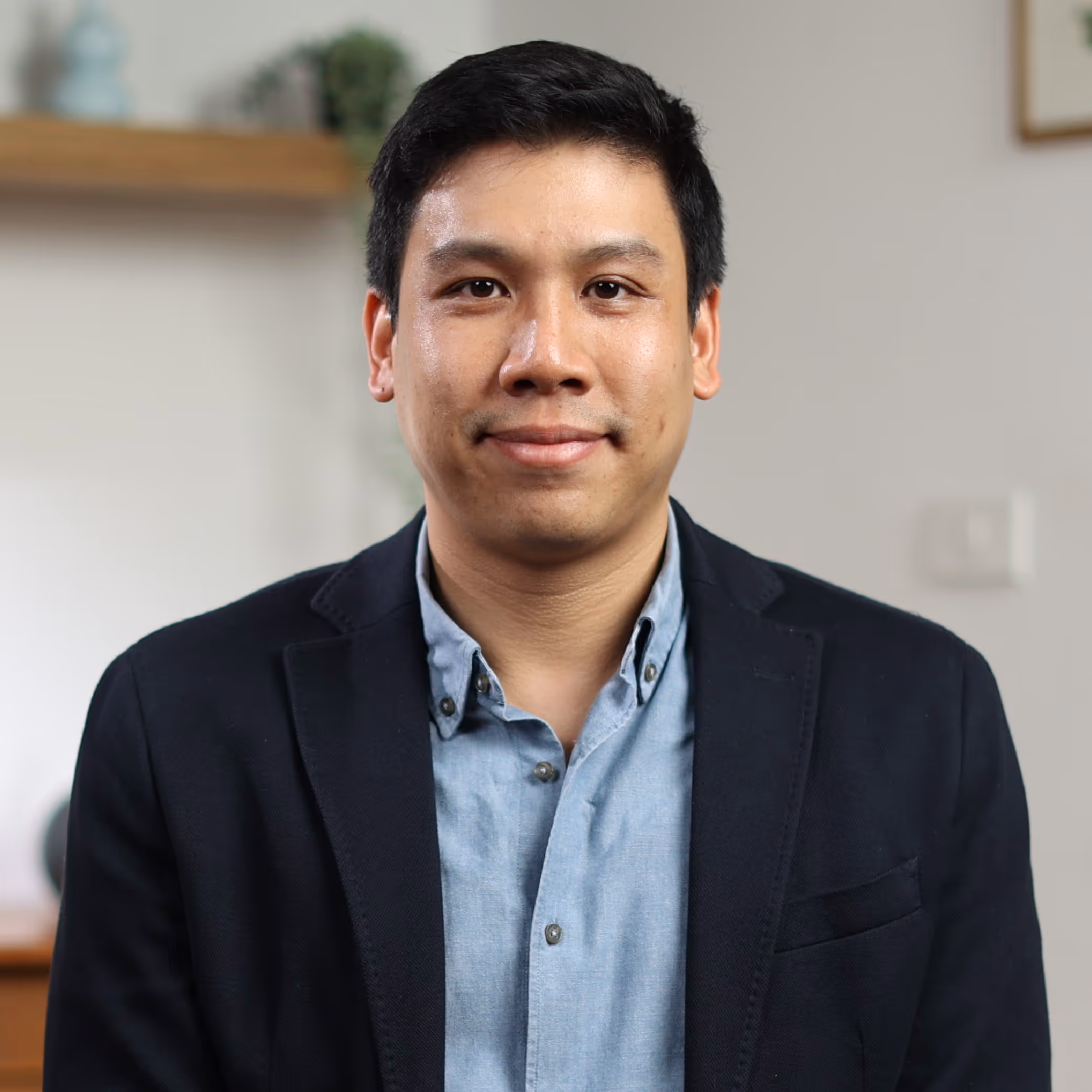 คุณเจตน์ จรุงเจริญเวชช์