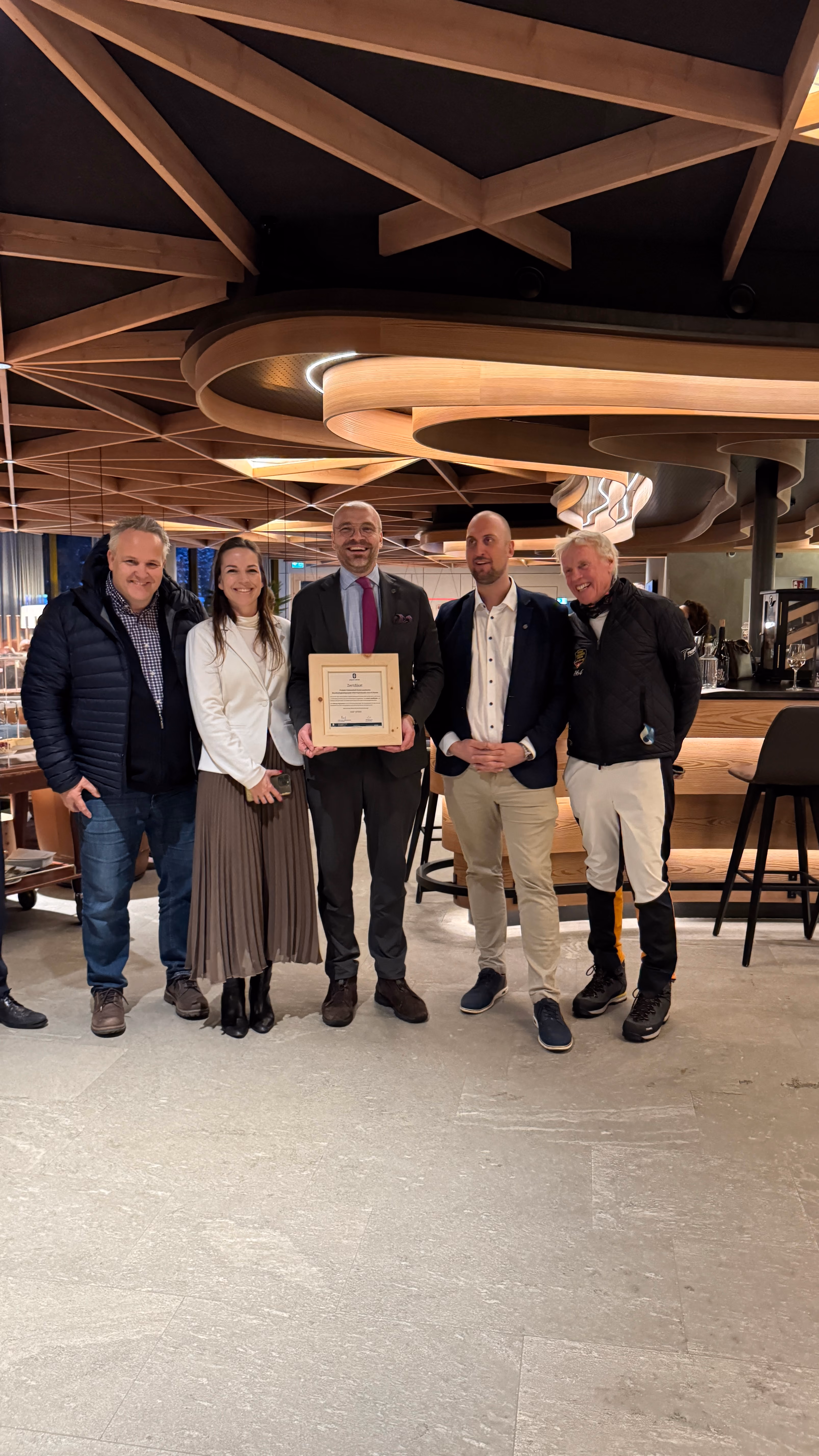 Un certificato per la vera tutela delle foreste: l'Hotel Laudinella si assume le proprie responsabilità