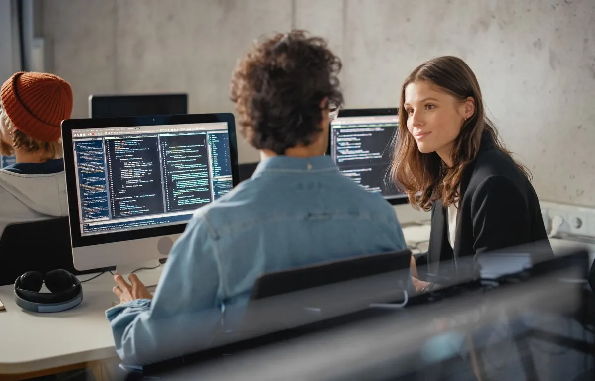Bridging the Gap Between AI Education and Quantum Computing