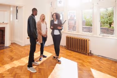 Property Manager listening to new tenants