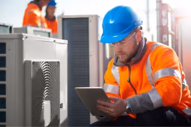 AC Expert making a quote