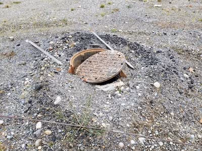 Dislodged catch basin frameset