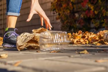 Trash and leaves in the floor