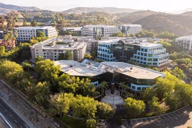 Hospital with a lot of greenery