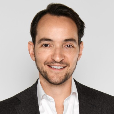 Fundraising as a Team Sport: The Role of Each Exec