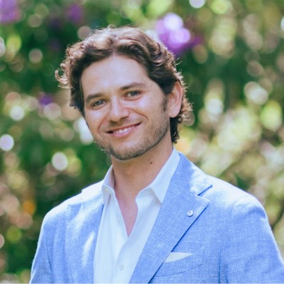 International Expansion pt. 1 : Deciding if outsourcing and/or expanding internationally is right for your org with Iggy Moliver, Managing Partner, Product & Strategy at Remedy Product Studio