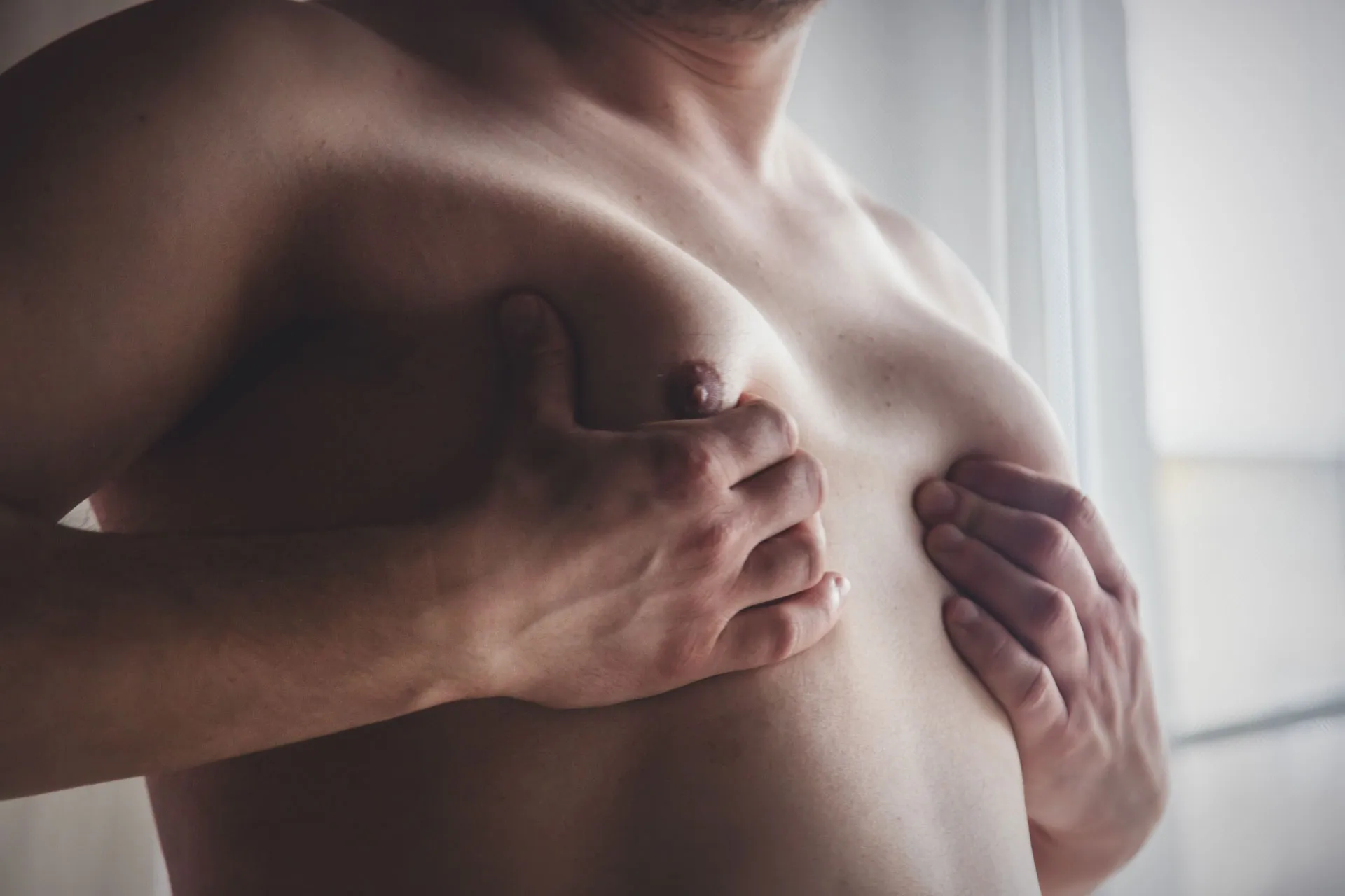 Ginecomastia: ¿qué es y cómo lo abordamos desde la cirugía plástica?