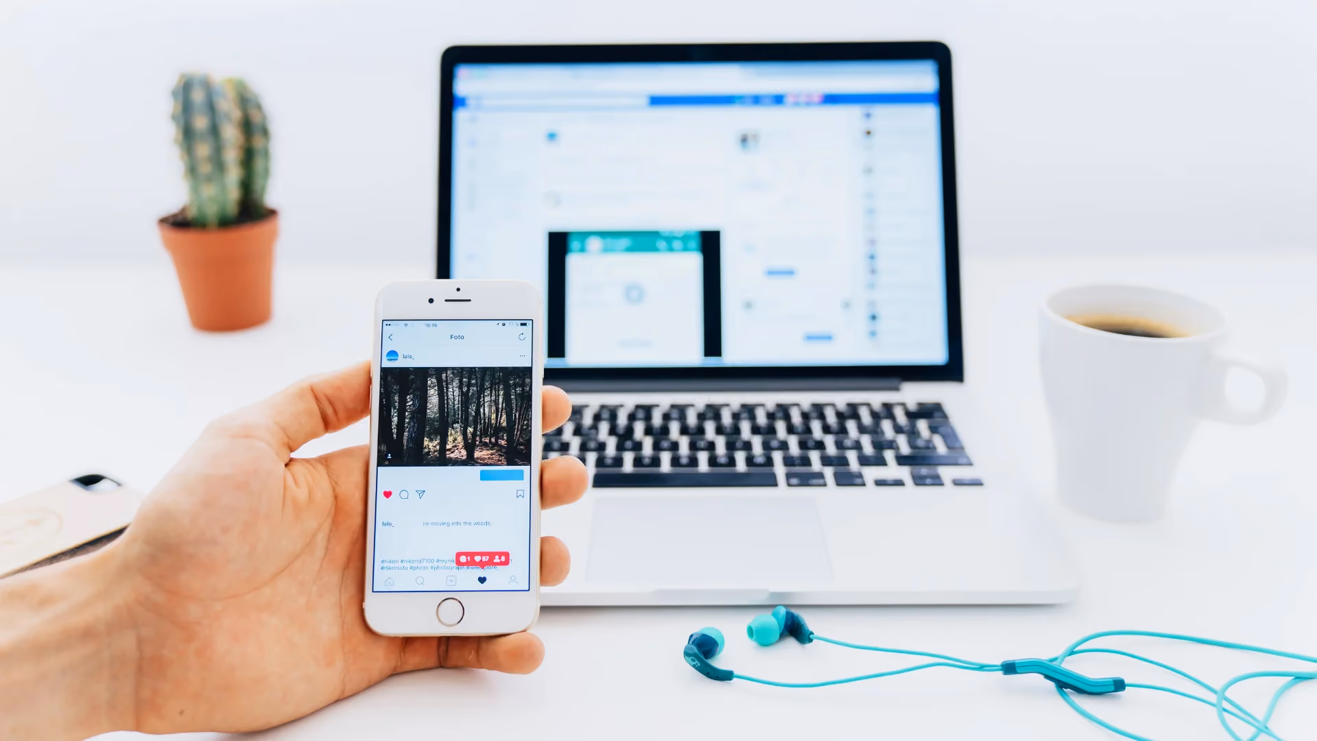 Outsourcing Social Media Management: A Friendly Guide