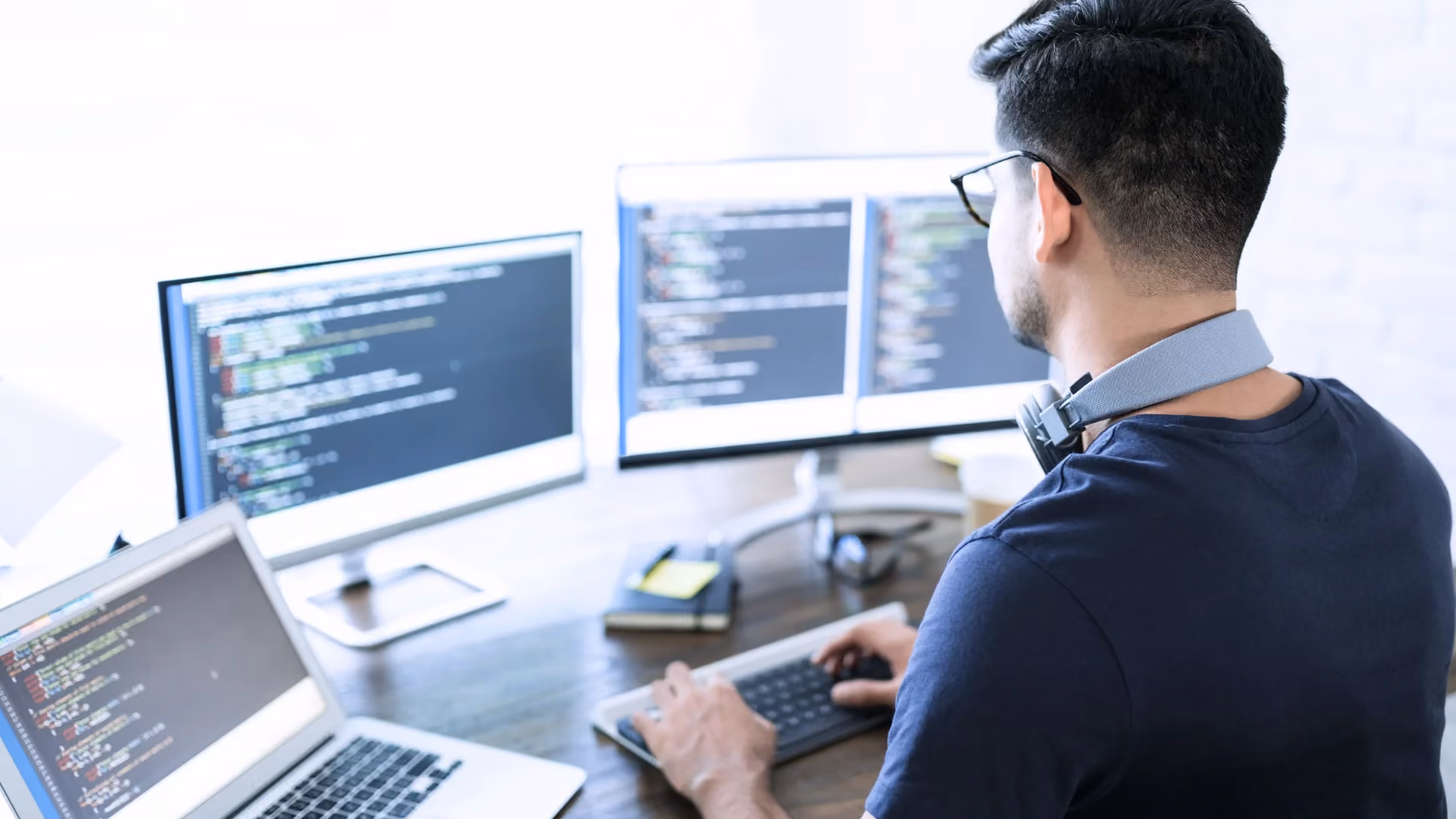 How To Hire a Freelance Web Developer in 2023