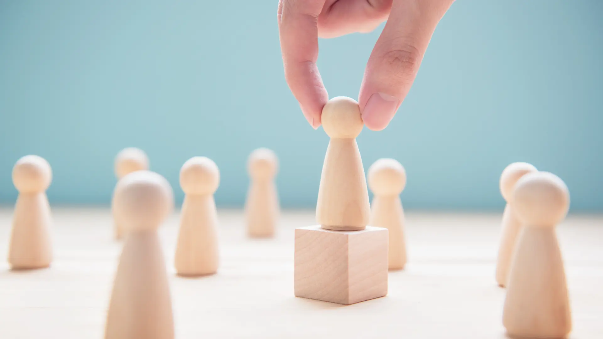 5 Signs a Junior Candidate Is Ready to Step Into a Senior Remote Role