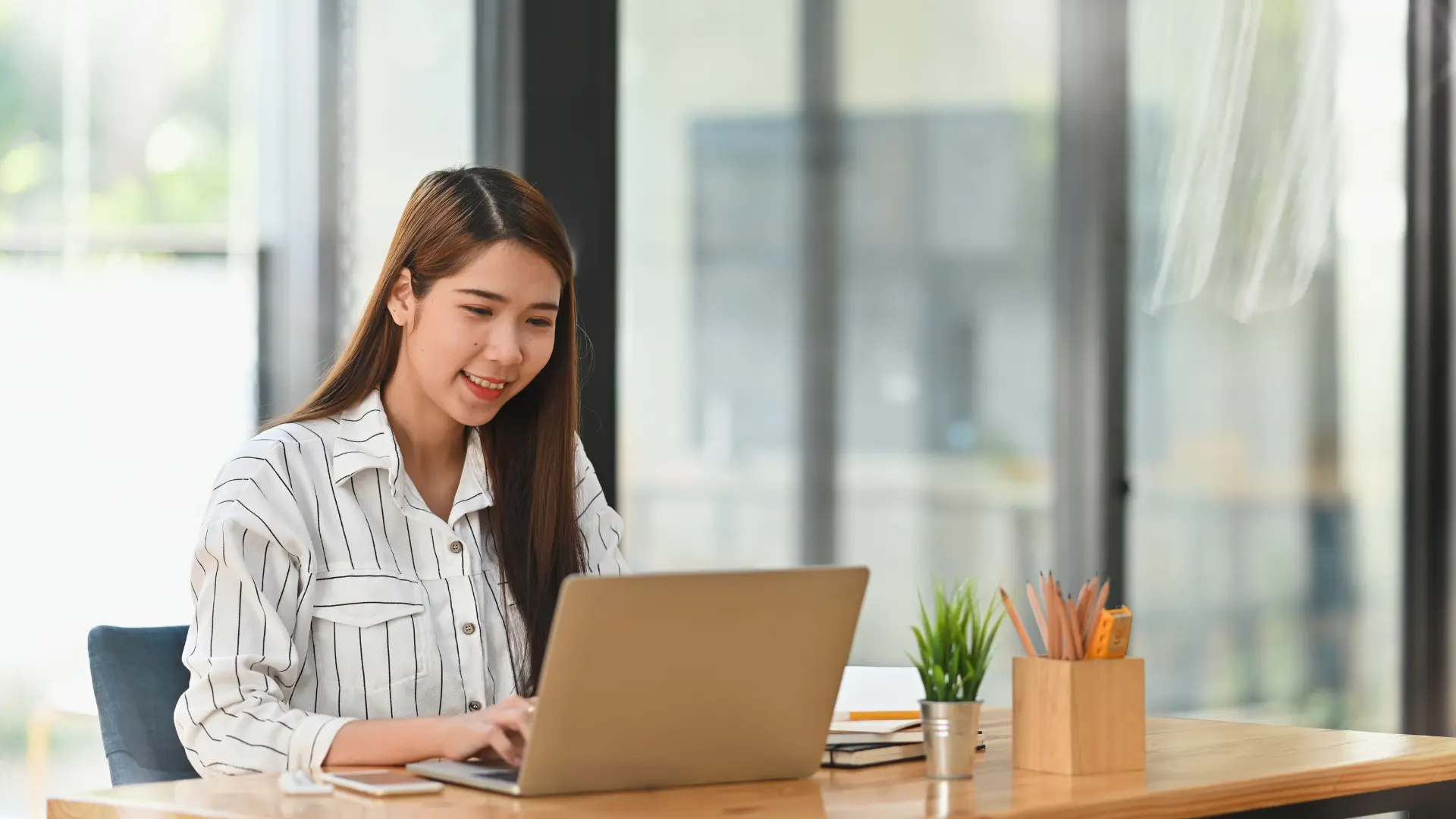 When You Should Hire a Senior Data Entry Specialist Instead of Entry-Level Help 