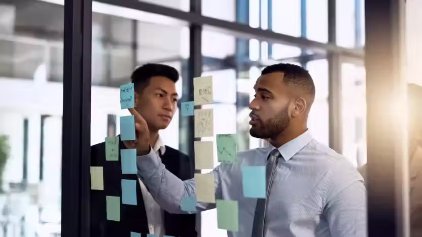 Marketing Consultant vs Marketing Strategist: What's the Difference?