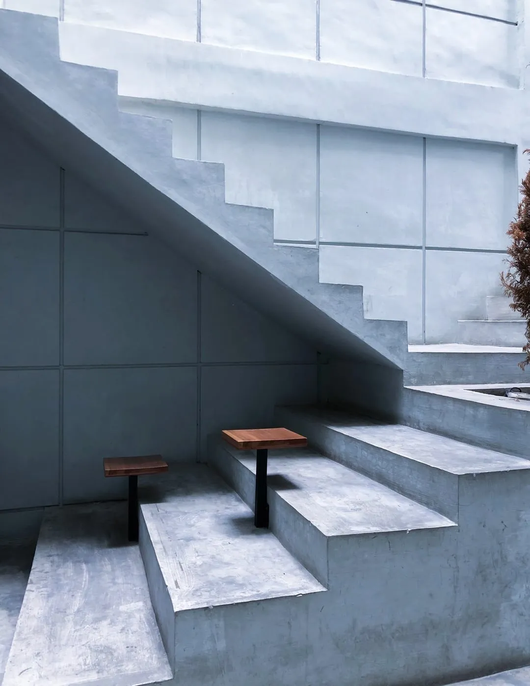 Sealed concrete stairs