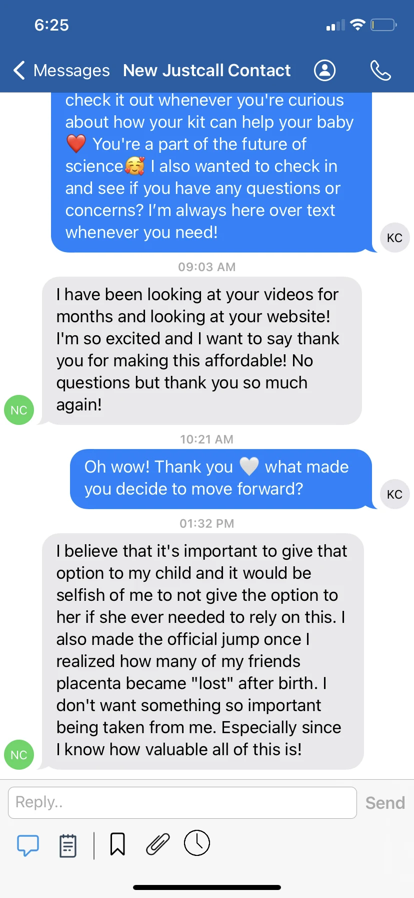 Text conversation from delivery day: a parent thanks the Anja team for making the day less stressful after the kit arrived just in time for a c-section