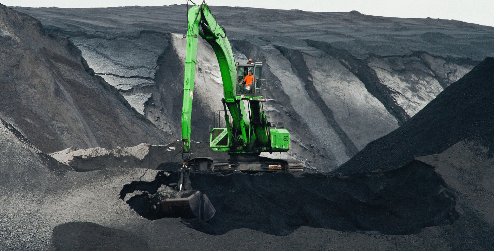 7 key factors to evaluate before you buy a mining stock