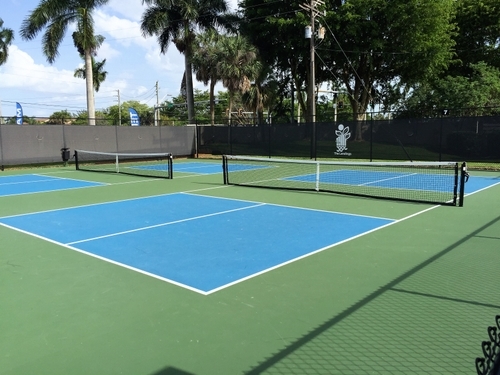 The Landings Fort Myers, Rossman Vacation Rental Property Management. Local, best, full-serve vacation/seasonal rental property management, Home watch, Community Association Management. Condo Vacation Rentals The Landings Fort Myers. Single-family home vacation rentals The Landings Fort Myers, townhome vacation rentals The Landings Fort Myers. Yacht, golf, tennis community southwest Florida. Seasonal rental property management the landings fort myers. Vacation rental property management The Landings Fort Myers. On-site vacation rental property management The Landings Fort Myers.