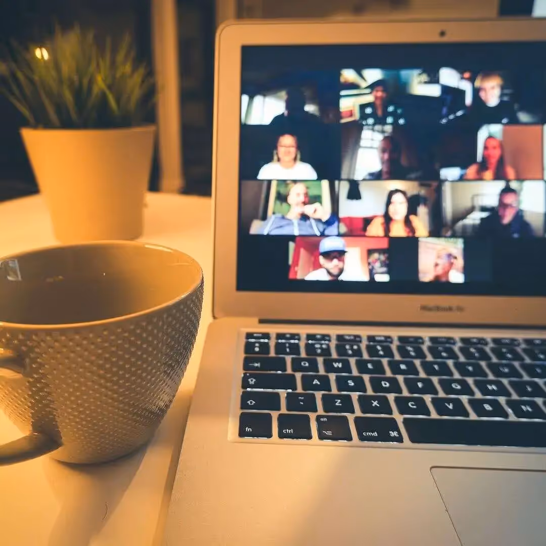 Distributed vs Remote Teams: What’s the Difference?