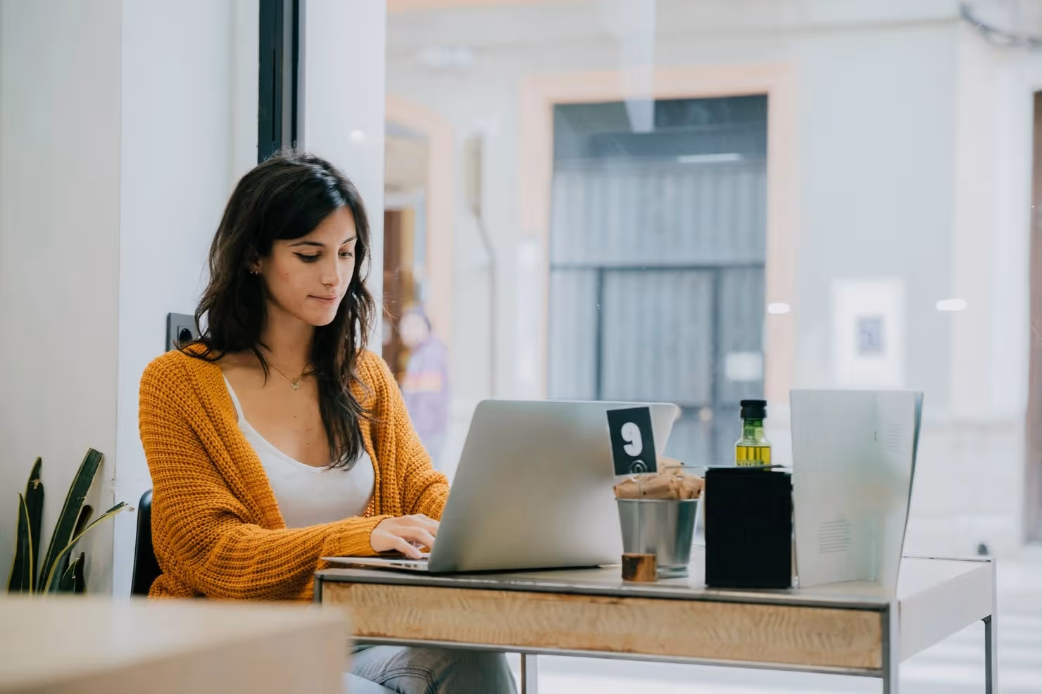 a remote employee in a restaurant while working