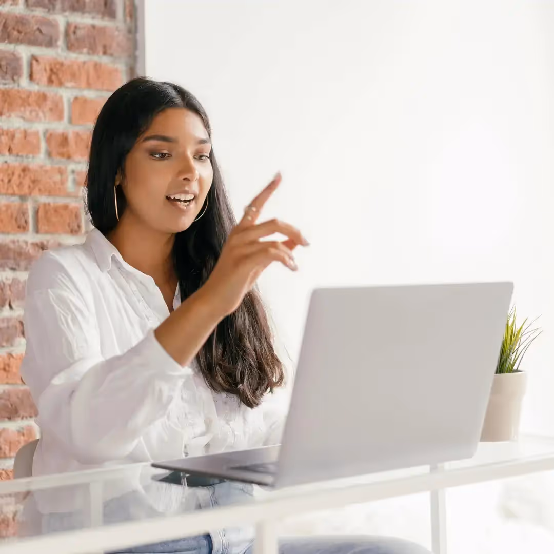 The 11 Best Companies To Hire LatAm Executive Assistants for Your Business