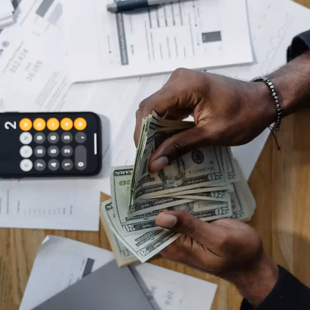 The Top Benefits of Outsourcing Payroll Services in 2025