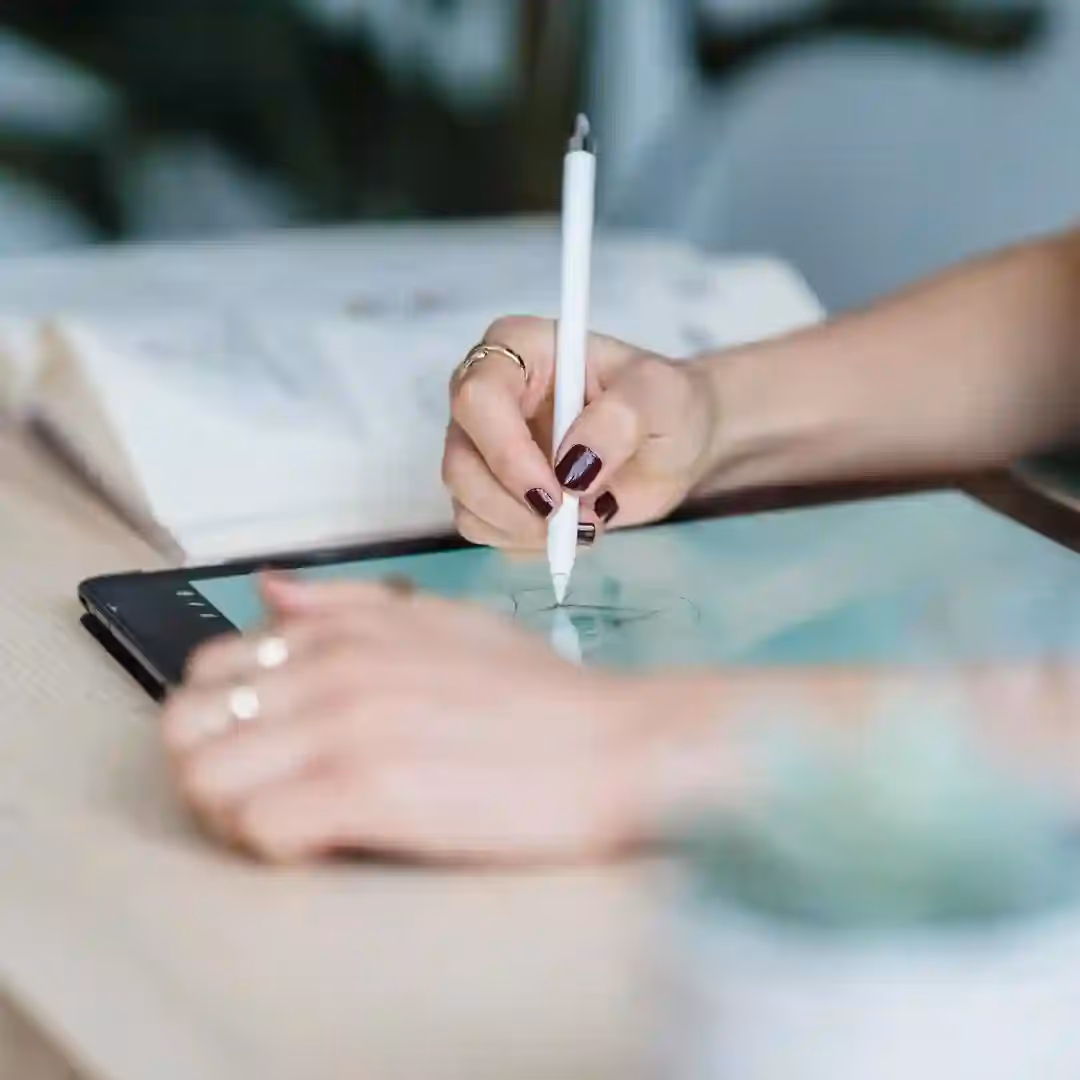 A Guide to Hiring Motion Graphics Designers in 2025: Key Steps, Costs, and Top Providers