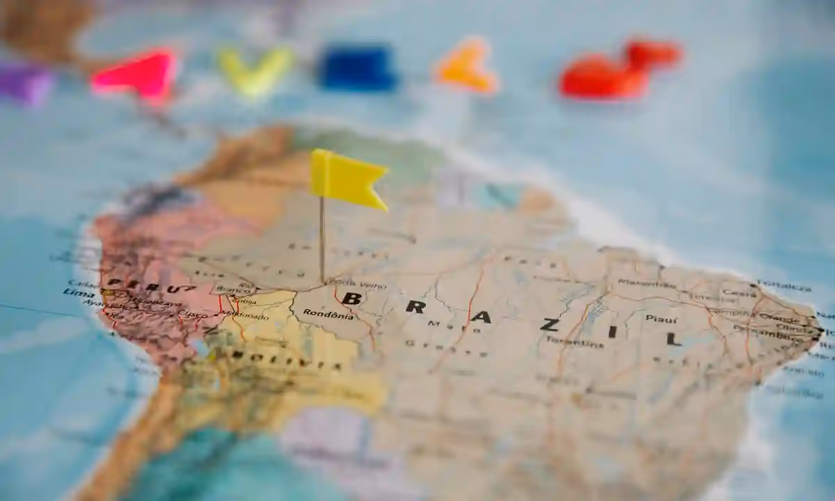 Map of Brazil with pin, highlighting LatAm as a great alternative to data engineering consulting