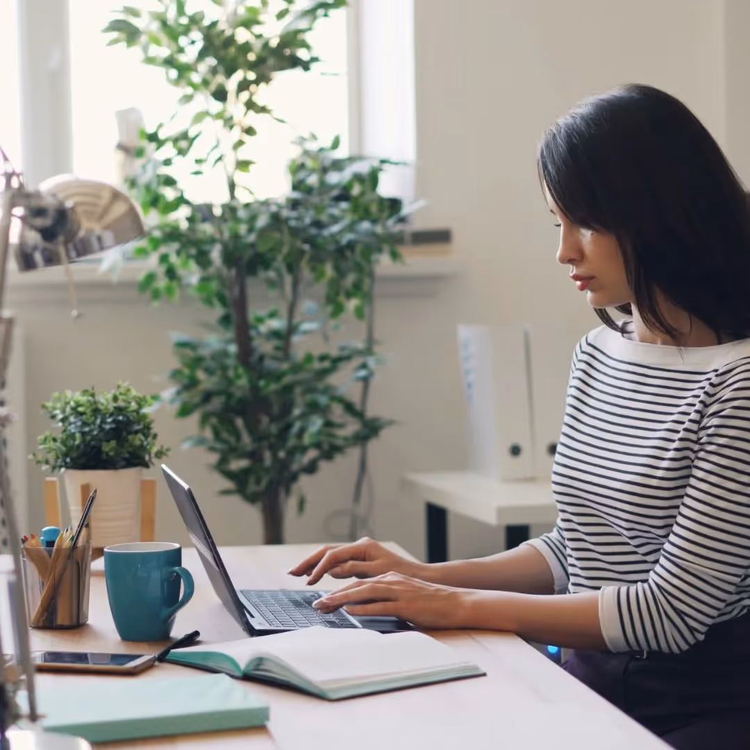 How to Write an Accountant Job Description That Attracts Top Candidates (+ Template)