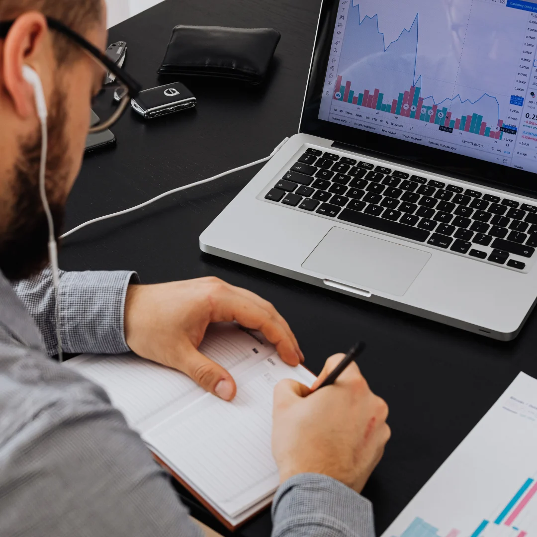 How an Energy Tech Company Hired a Data and Operations Specialist for $2,500/Month and Saved 62%