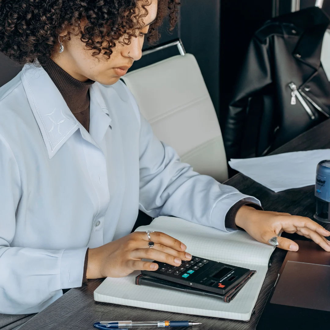 How an Electronics Manufacturer Hired a Senior AP/AR Specialist in Latin America for $2,000/Month