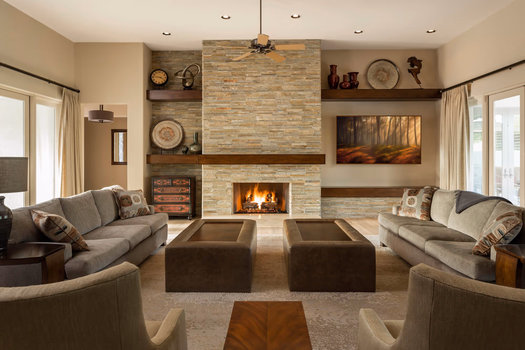 Modern Living Room Design in Arizona