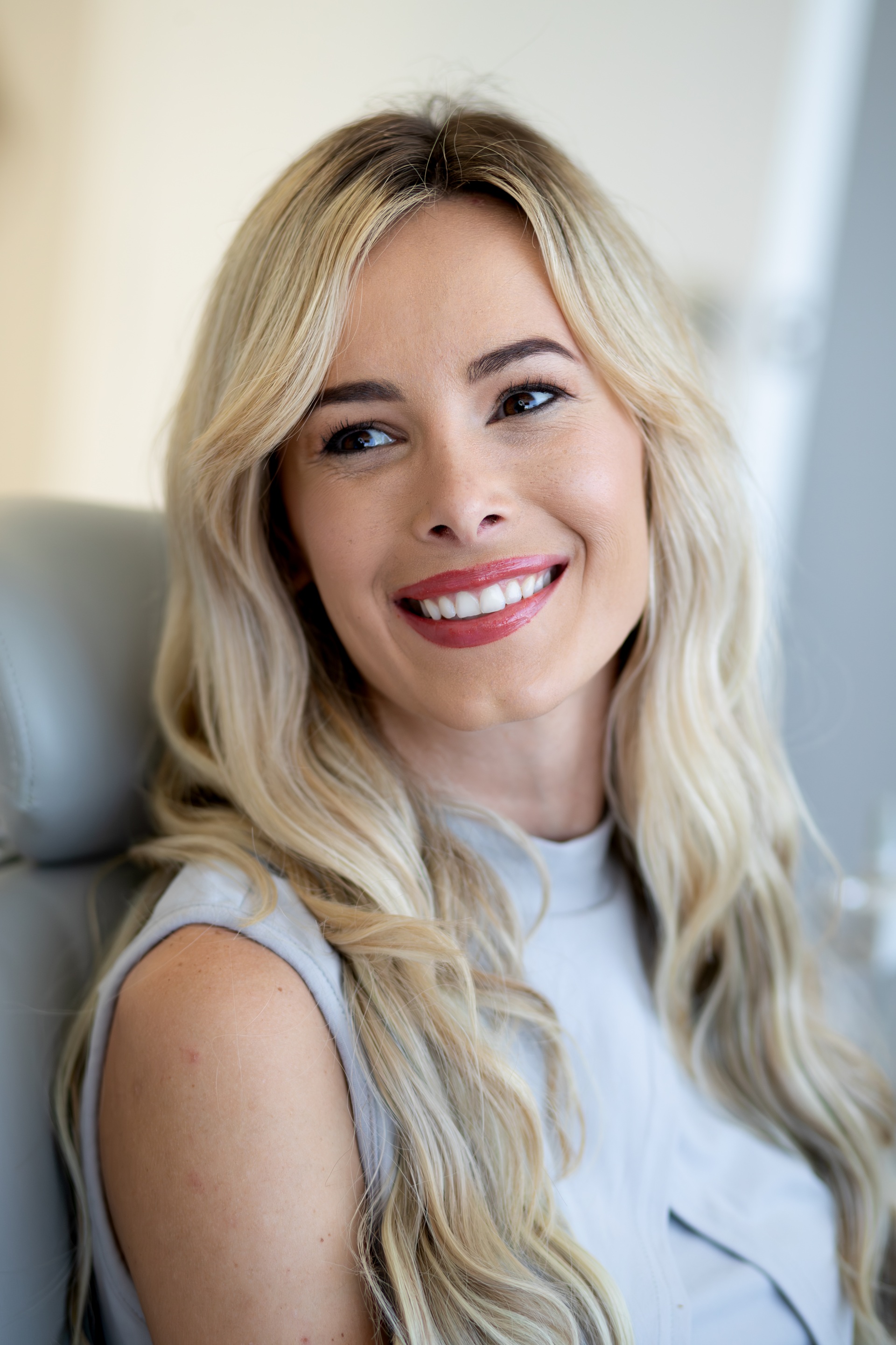 Teeth Whitening in Encino 