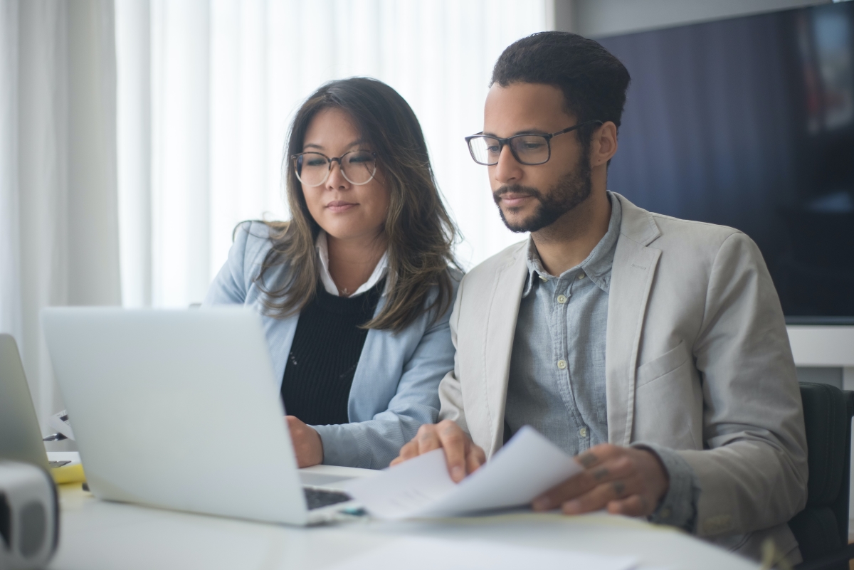 Supply manager vs. warehouse manager