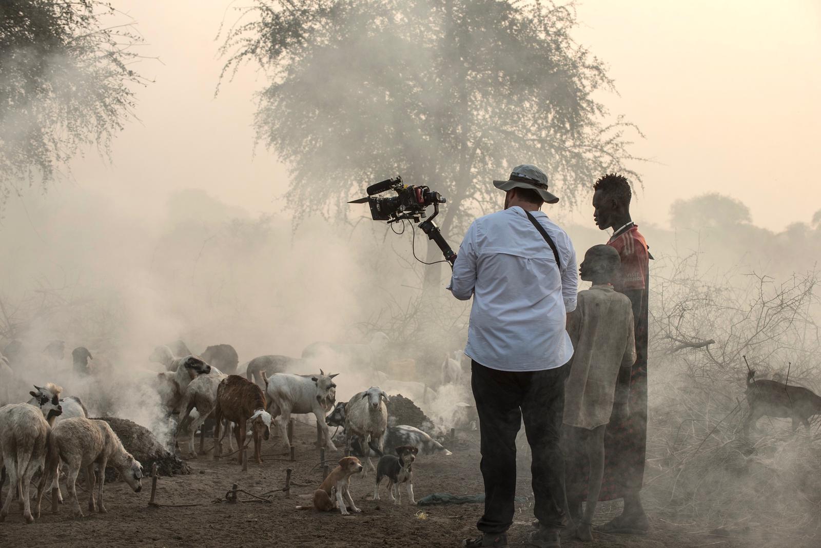 Nick Platzer filming in South Sudan for Nix-Film; Journey to the Climate