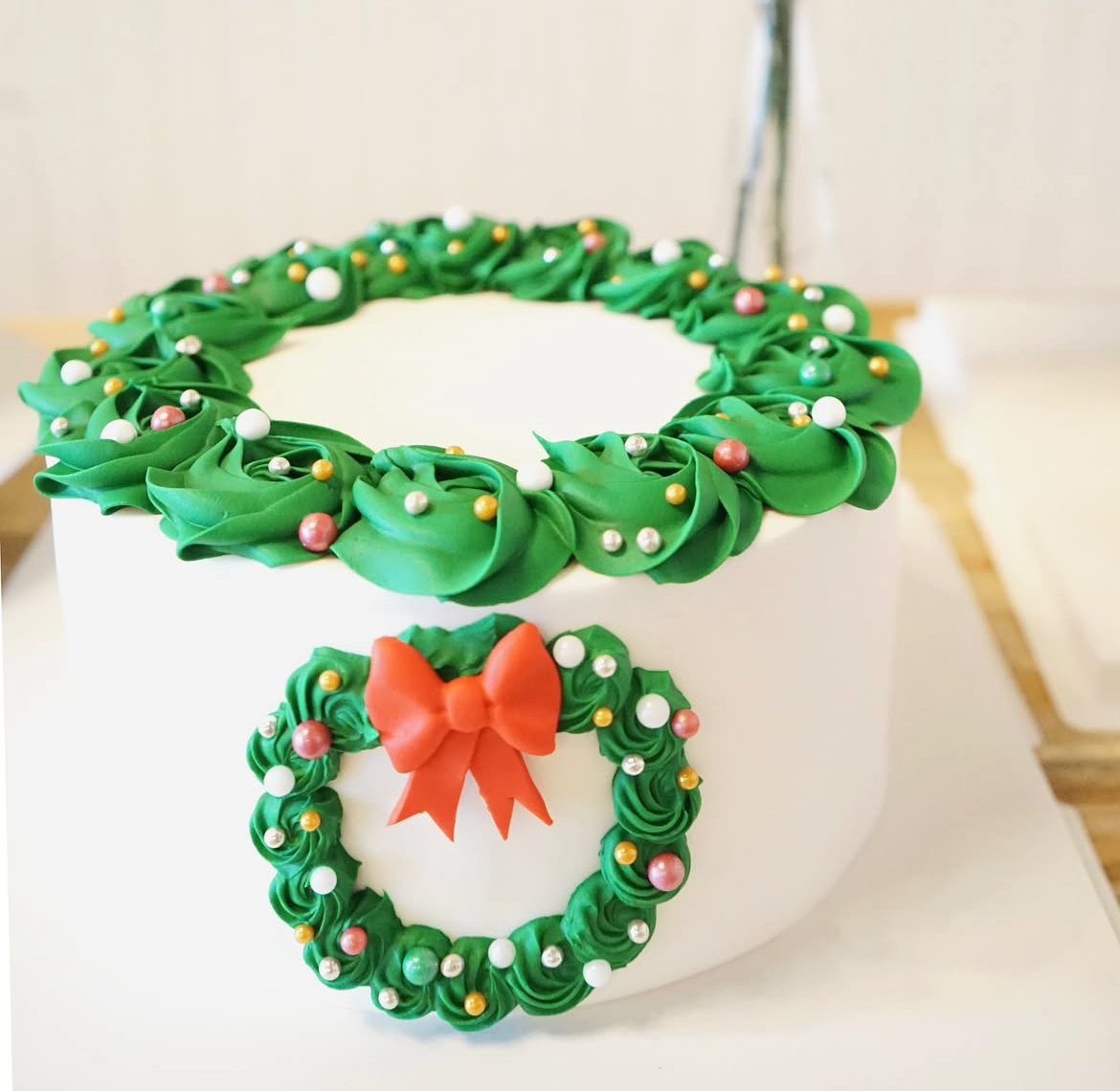 Wreath Holiday Cake